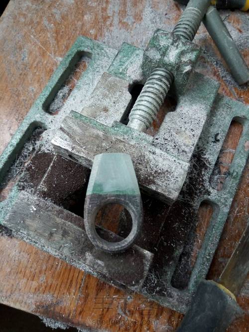 绿色系滴胶木戒指教程 第16步