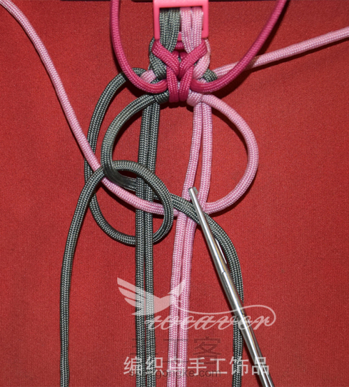 伞绳编织手链-2 第19步