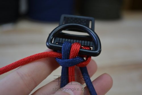 一款简单的蛇结宠物犬编织项圈 第17步