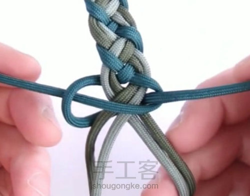 伞绳编织手环教程，教程完整 第25步