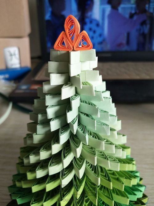 衍纸立体圣诞树 第11步