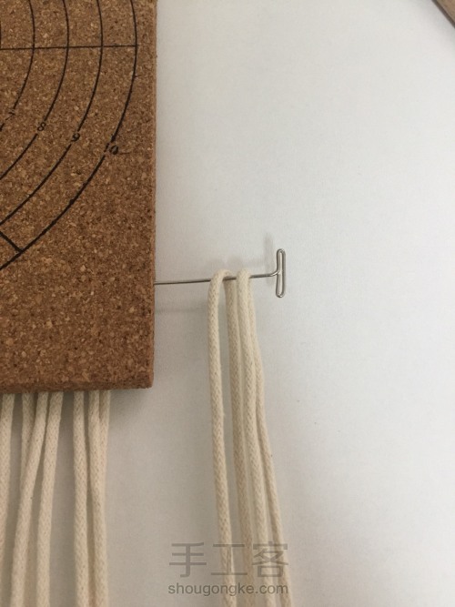 编织挂毯或包包的加线方式 第2步