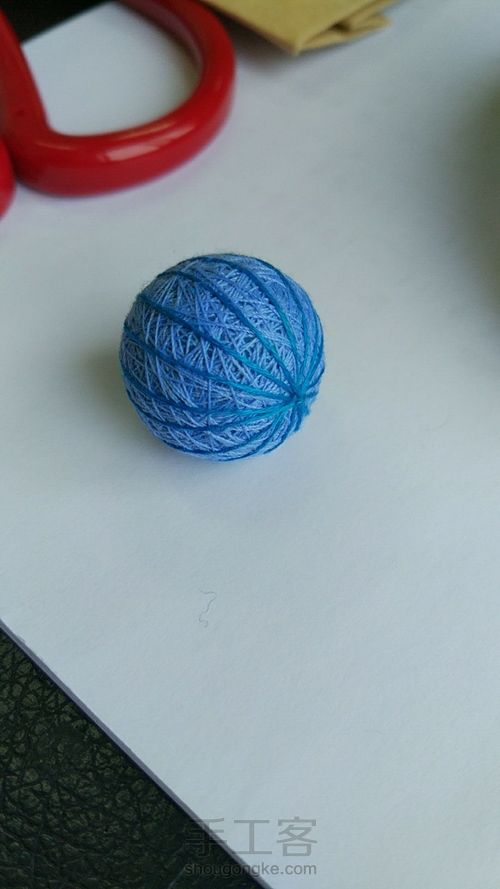 手鞠球小发饰 第3步