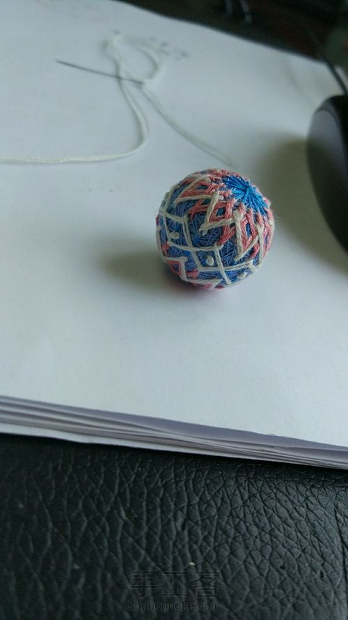 手鞠球小发饰 第5步