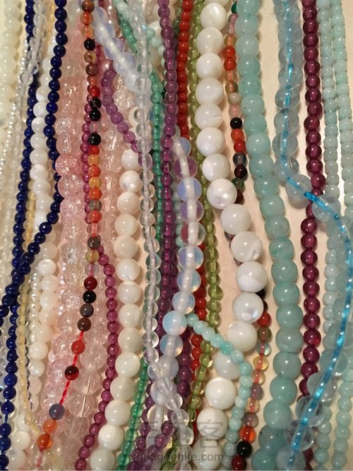 创意多宝串珠吊坠 第3步