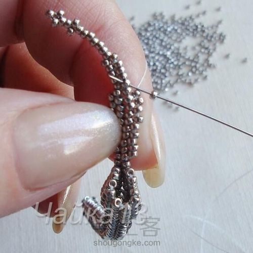 水滴钻花骨朵胸针 第15步