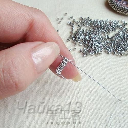 水滴钻花骨朵胸针 第6步