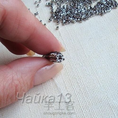 水滴钻花骨朵胸针 第7步