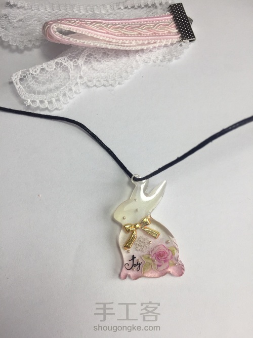 吊坠小胸针 第5步