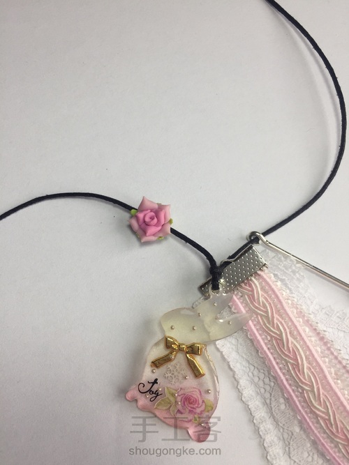 吊坠小胸针 第8步