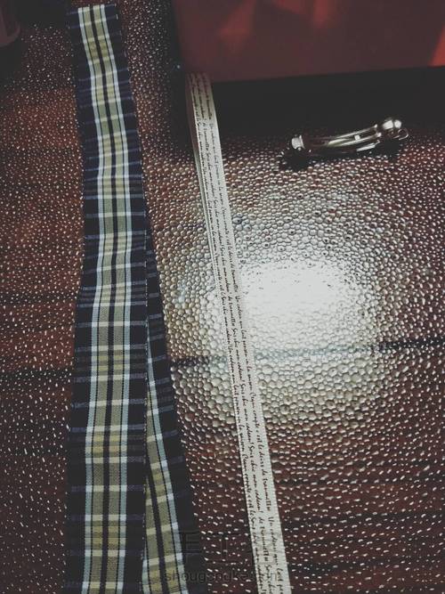 制作一个独一无二的蝴蝶结头饰 第3步