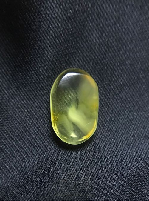 惊喜蜕变:琥珀原石打磨抛光的过程 第12步