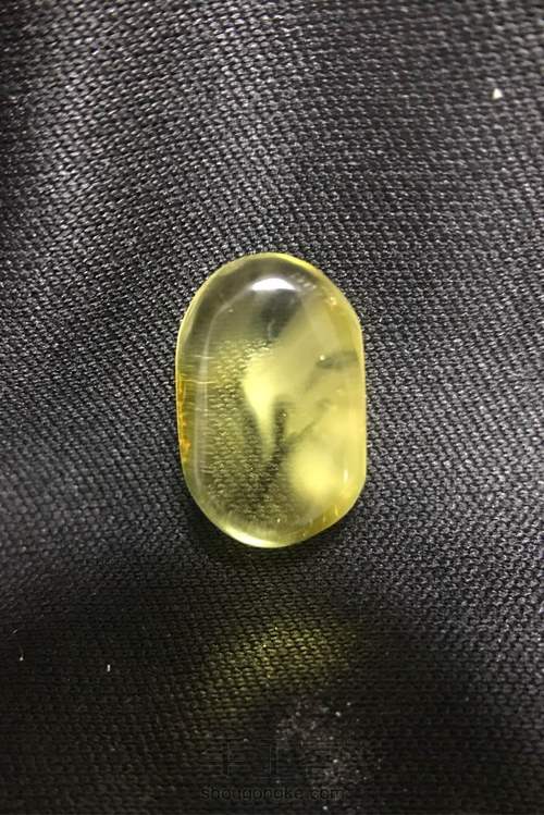 惊喜蜕变:琥珀原石打磨抛光的过程 第13步