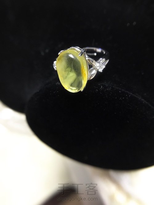 惊喜蜕变:琥珀原石打磨抛光的过程 第16步