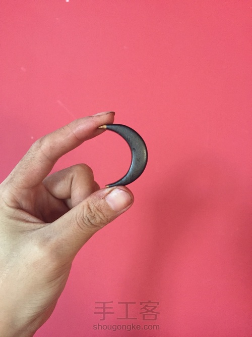 黑檀木月牙形吊坠 第7步