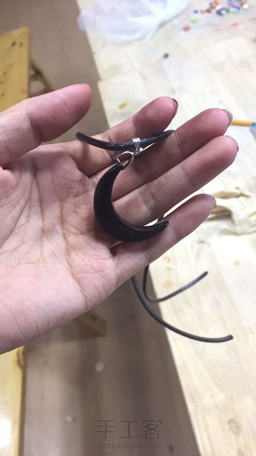 黑檀木月牙形吊坠 第9步