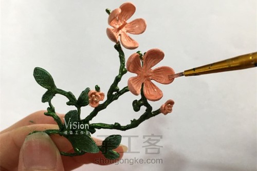 【人怜花似旧】精美梅枝饰品 第4步