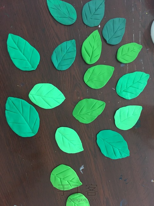 古铜背景的花瓶 第2步