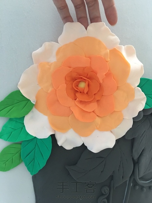 古铜背景的花瓶 第13步