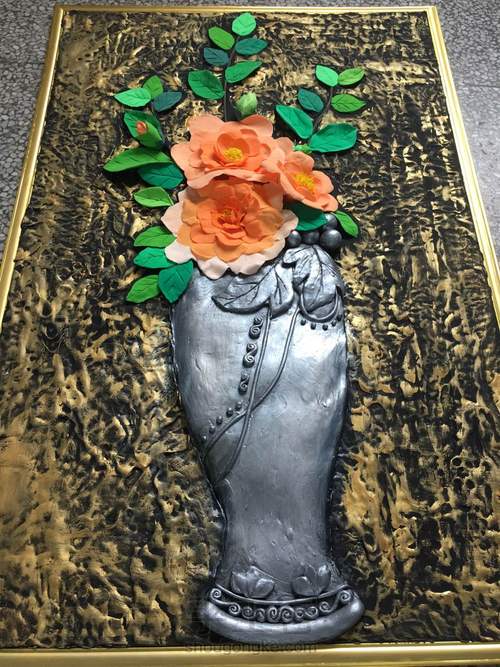 古铜背景的花瓶 第29步