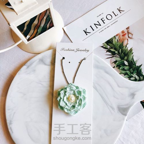 大丽菊《迷人蕾丝花饰钩编》中里华奈 第6步