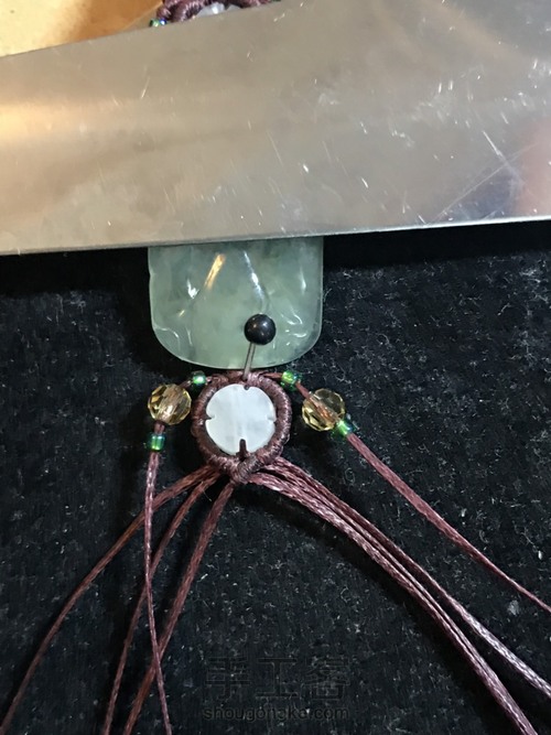 翡翠荷叶手牌手绳 第12步