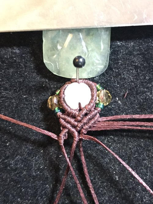 翡翠荷叶手牌手绳 第22步