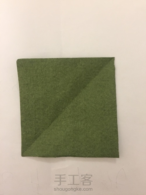 绣球花绿叶折纸教程 第4步