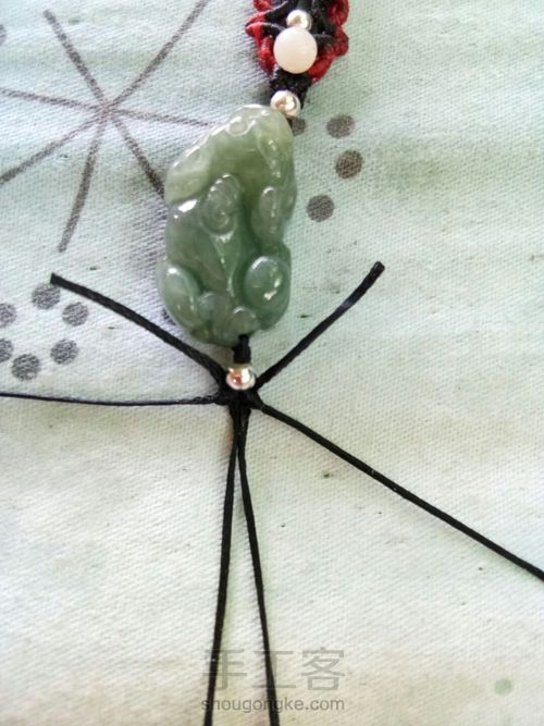 首创翡翠貔貅手链男士款 第4步