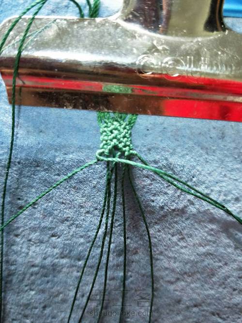 南红花花手链 第11步