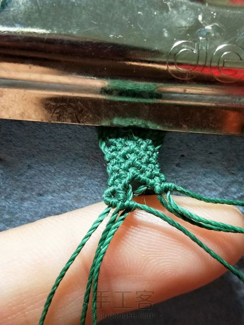 南红花花手链 第14步