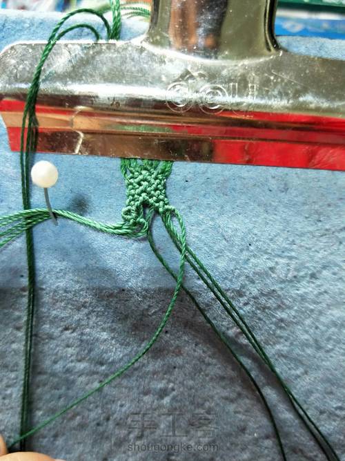 南红花花手链 第15步