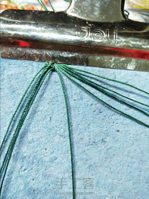 南红花花手链 第4步