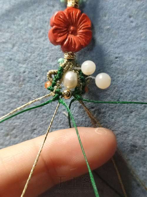 朱砂花朵手链 第32步