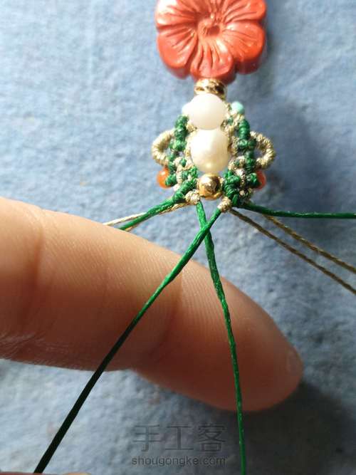 朱砂花朵手链 第33步