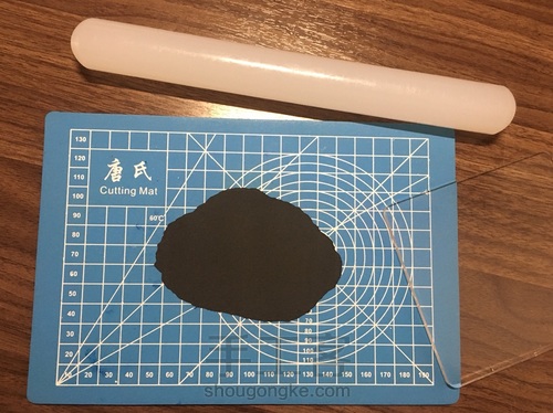 超轻黏土流苏制作方法 第2步