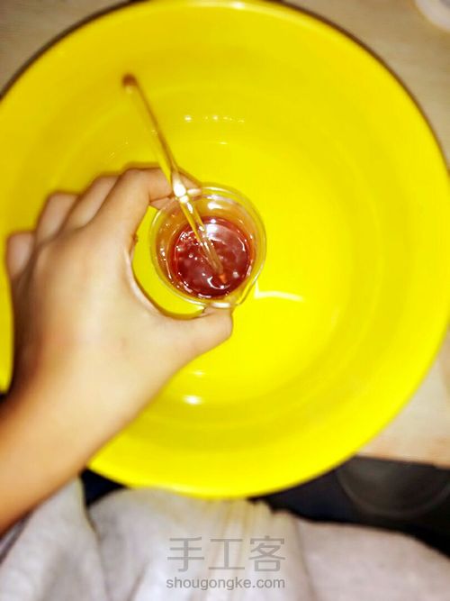 打底唇膏(淡淡的姨妈色) 第6步