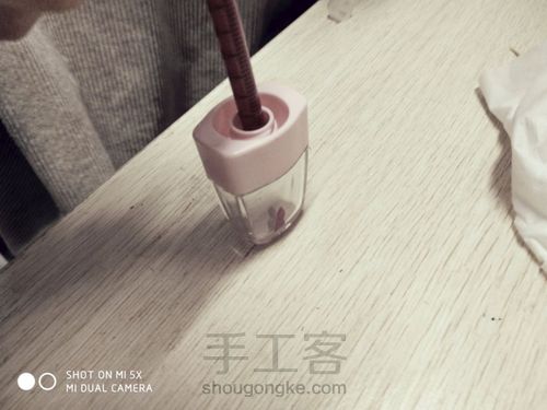 冰淇淋唇釉 第4步