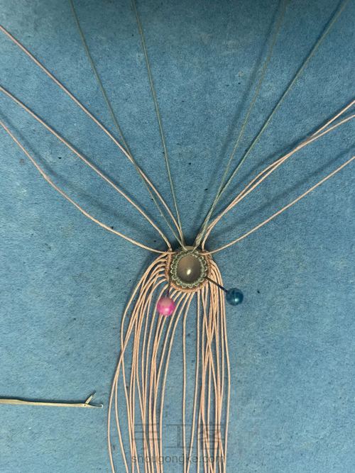 包石头耳环 第4步