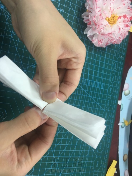 纸艺牡丹花教程 第2步
