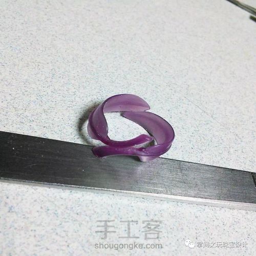 【掌间手工学院】失蜡法工艺—双羽环抱戒指制作 第5步