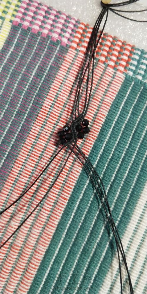 黑尖晶锁骨链 第17步