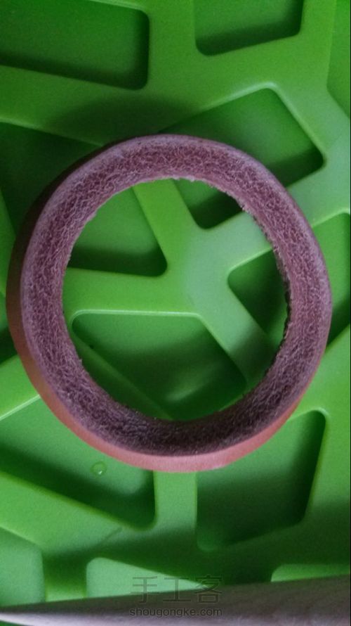 枥木无缝真皮手环 第4步