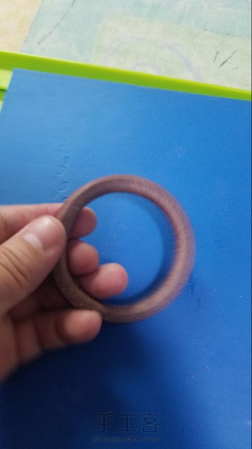 枥木无缝真皮手环 第9步