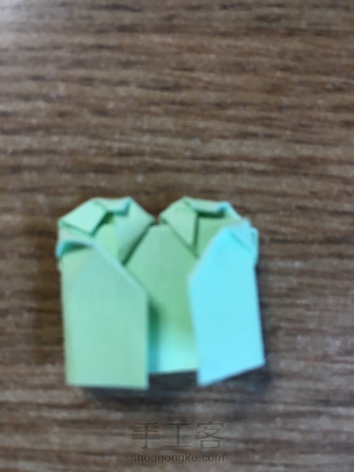 一看就懂的四叶草🍀叠法 第11步
