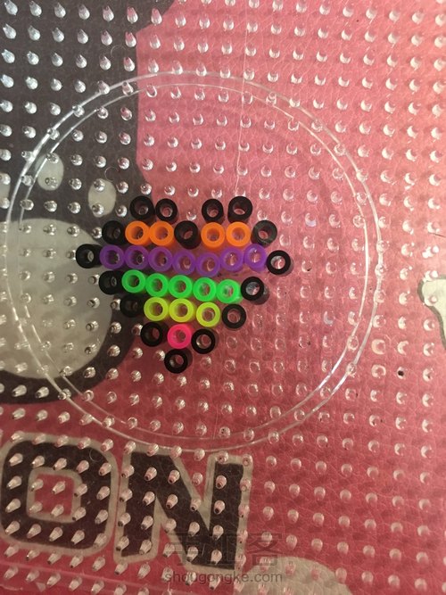 用拼豆做发饰（2） 第3步