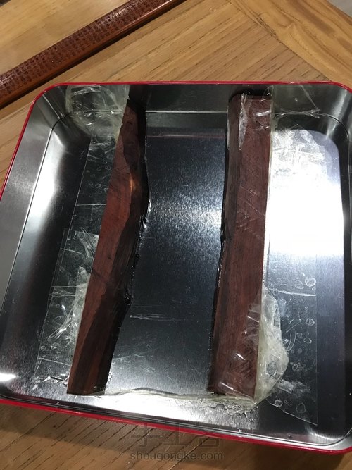 滴胶原木茶盘 第1步