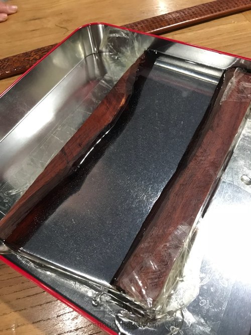 滴胶原木茶盘 第3步