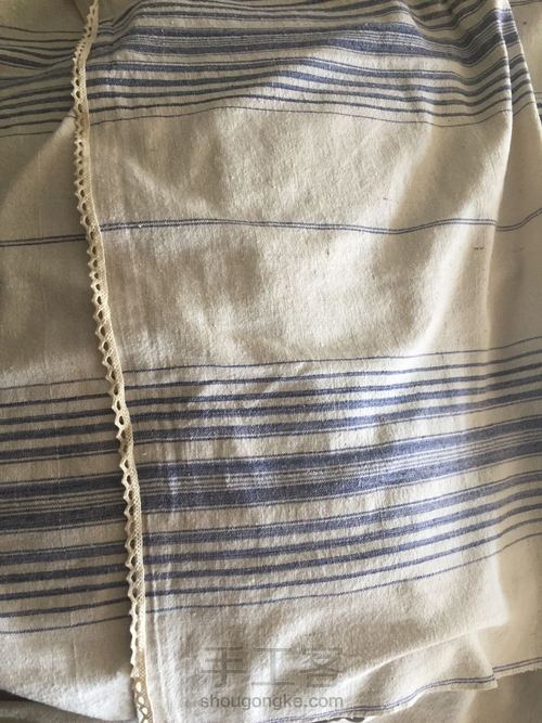 床单秒变百搭清新小窗帘 第1步