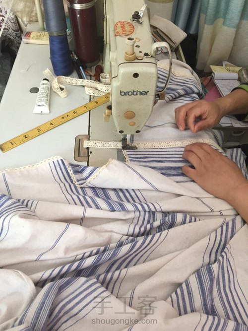 床单秒变百搭清新小窗帘 第2步